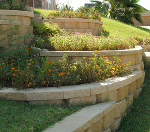 Block Wall and Garden in Arlington, TX Block Wall and Garden in Arlington, TX